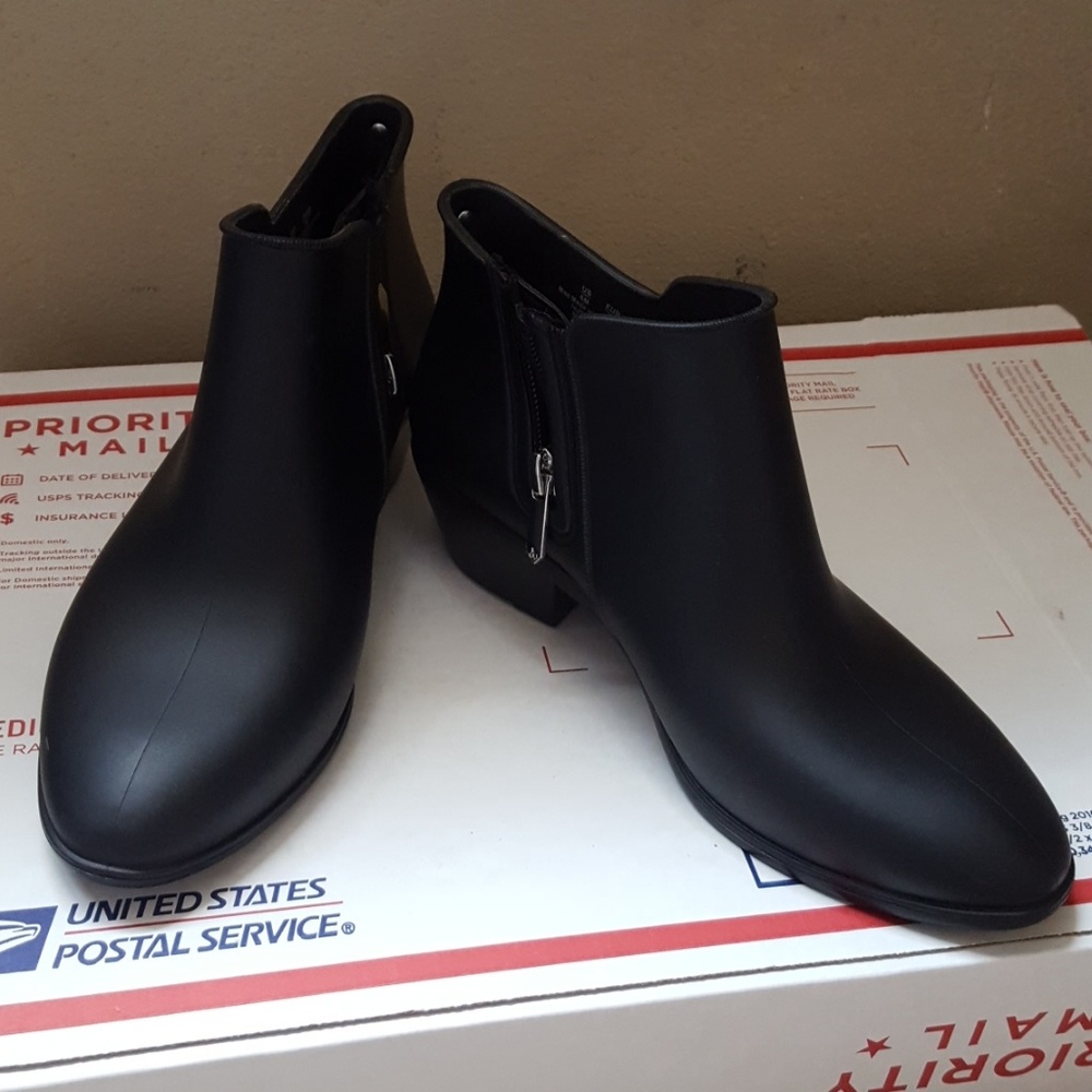 Rain boots